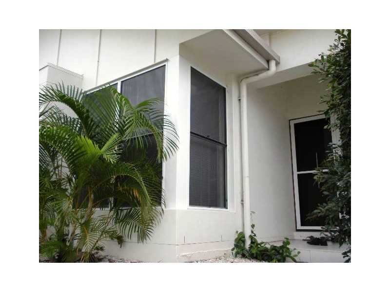 Seventeen Mile Rocks QLD 4073