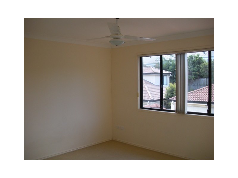 Mount Ommaney QLD 4074