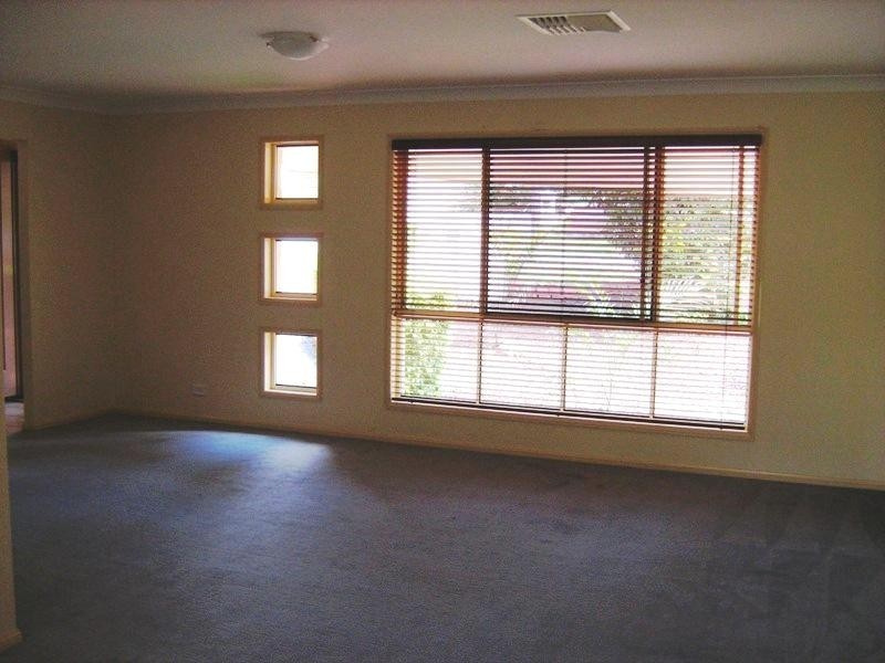 Sinnamon Park QLD 4073