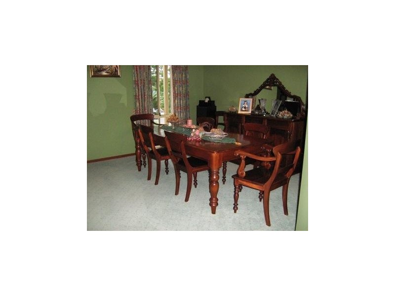 Sinnamon Park QLD 4073