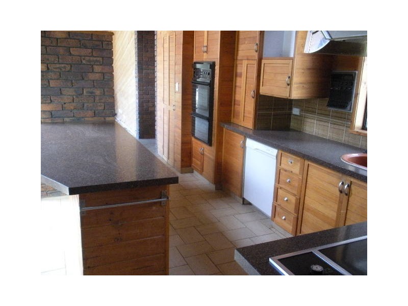 Jindalee QLD 4074