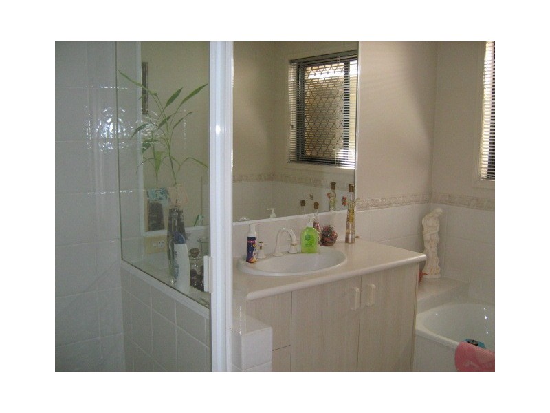 Sinnamon Park QLD 4073