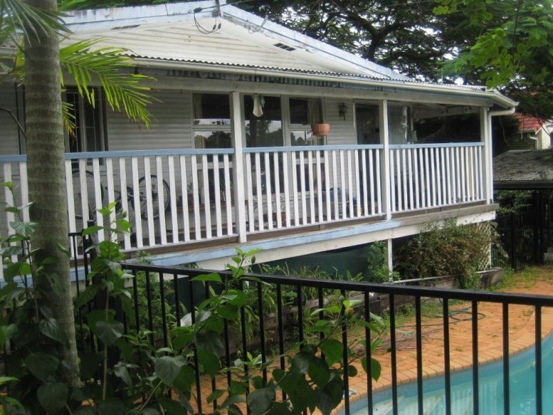 51 Marshall lane, Kenmore QLD 4069