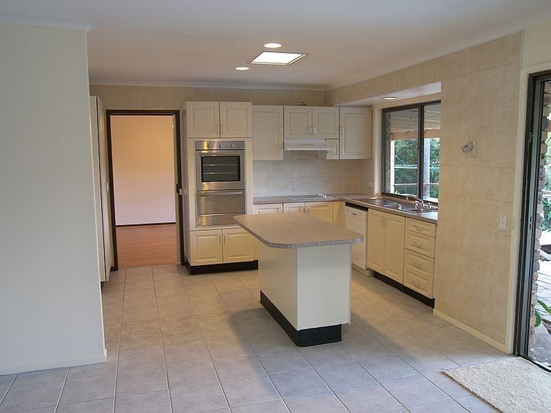 3 Anchusa Street, Bellbowrie QLD 4070