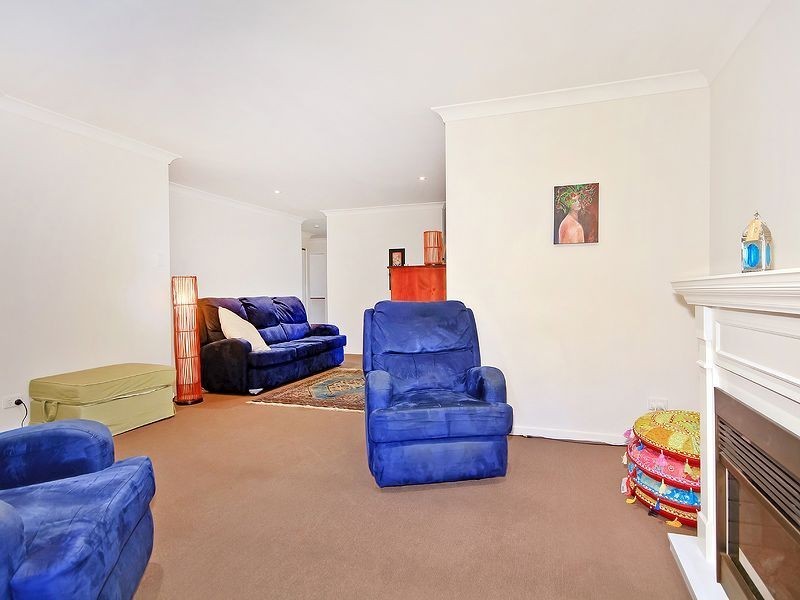 13 Hendos Place, Moggill QLD 4070