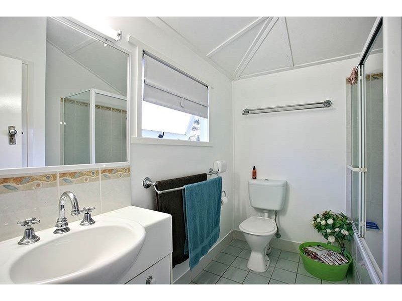 1074 Moggill Road, Kenmore QLD 4069