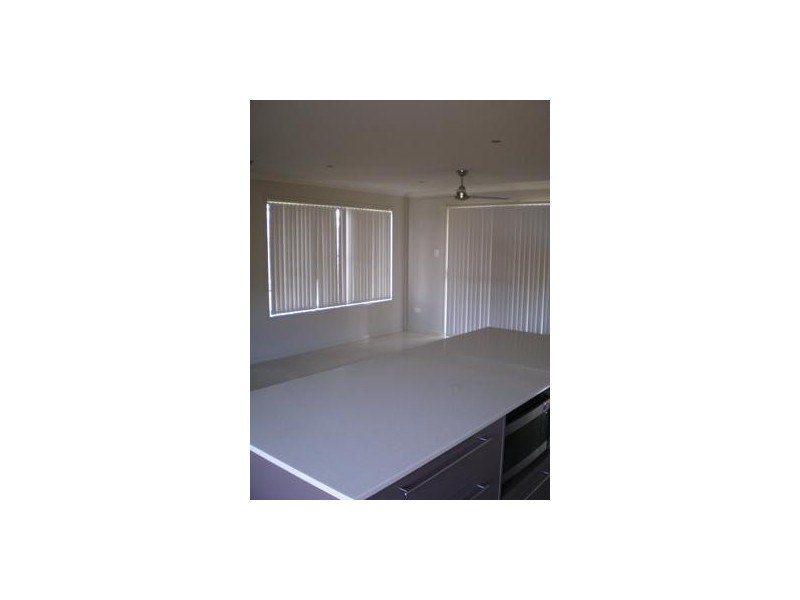5 Maree Crescent, Gracemere QLD 4702