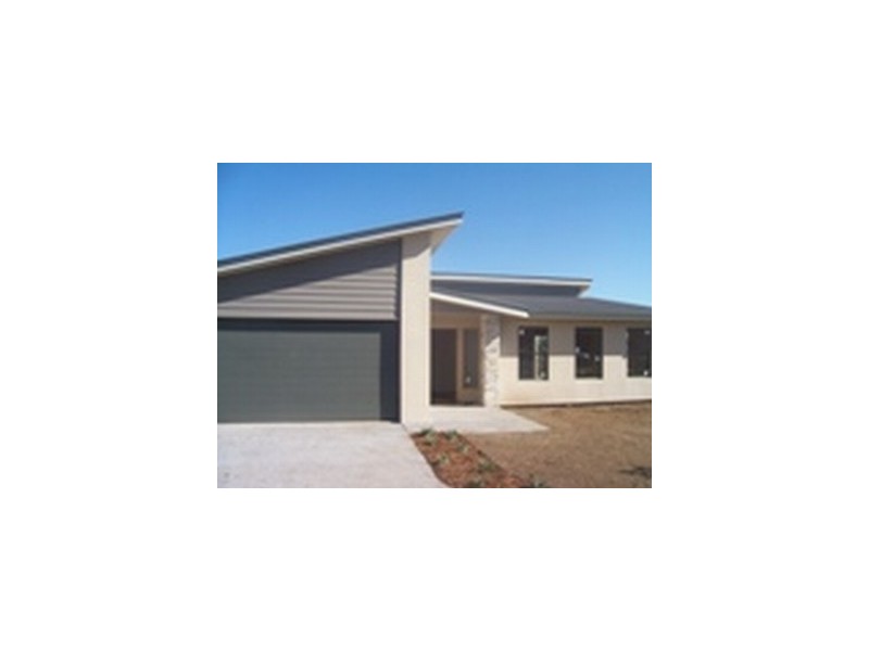 12 Maree Crescent, Gracemere QLD 4702