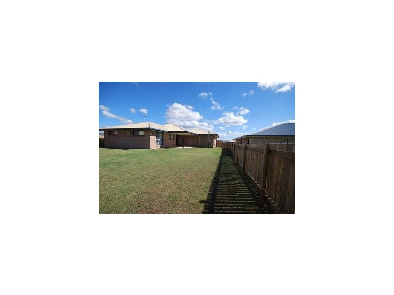 19 Joseph Street, Gracemere QLD 4702