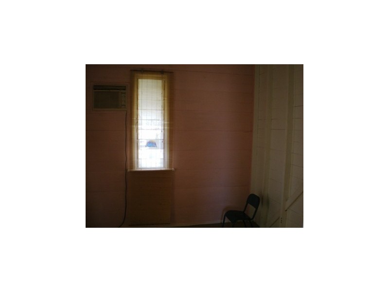 215 West, Rockhampton QLD 4700