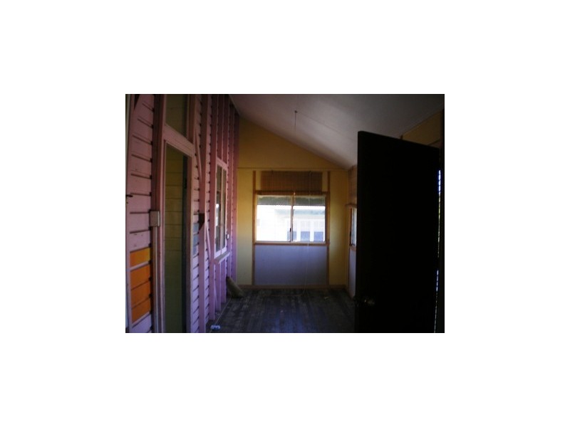 215 West, Rockhampton QLD 4700