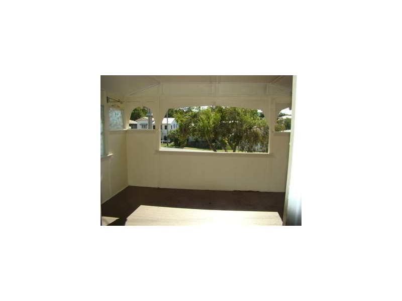 221 Denham Street, The Range QLD 4700
