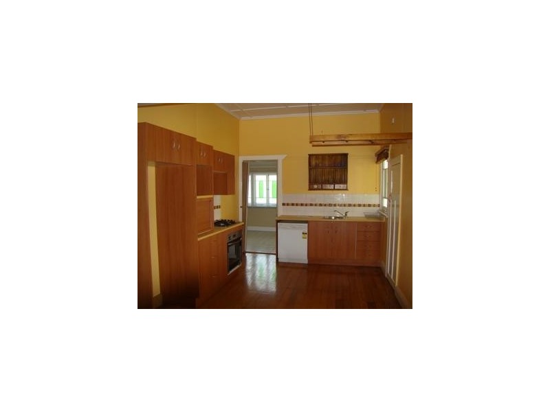221 Denham Street, The Range QLD 4700