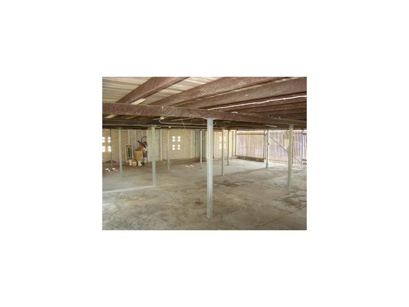 221 Denham Street, The Range QLD 4700