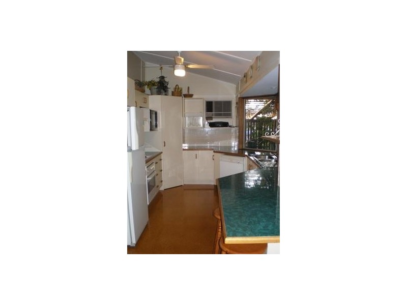 296 Denham Street Ext., The Range QLD 4700