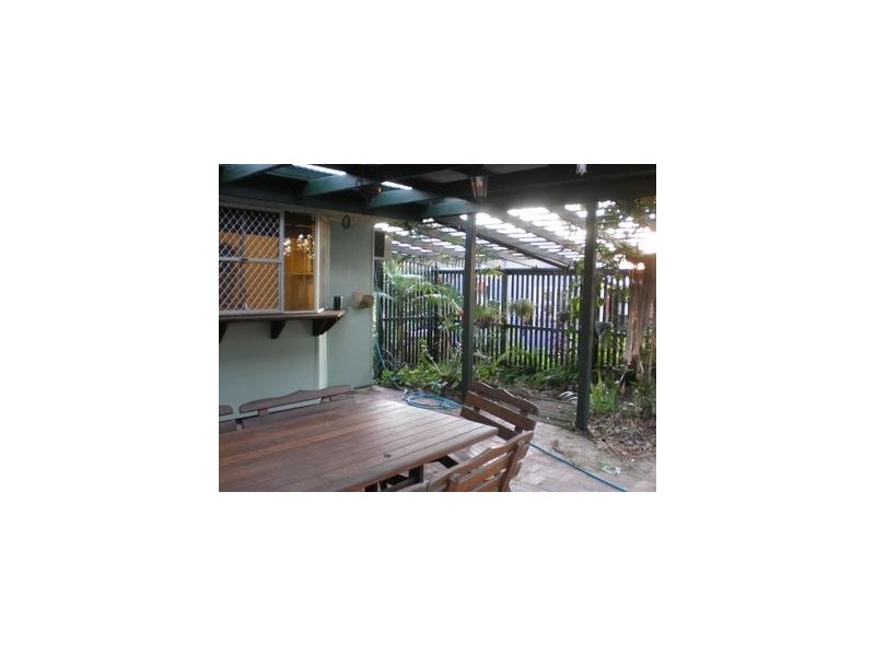 296 Denham Street Ext., The Range QLD 4700