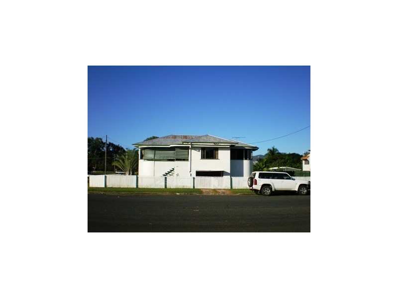 305 East, Rockhampton QLD 4700