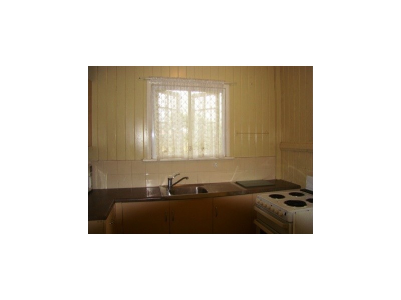 49 McKelligett, Rockhampton QLD 4700