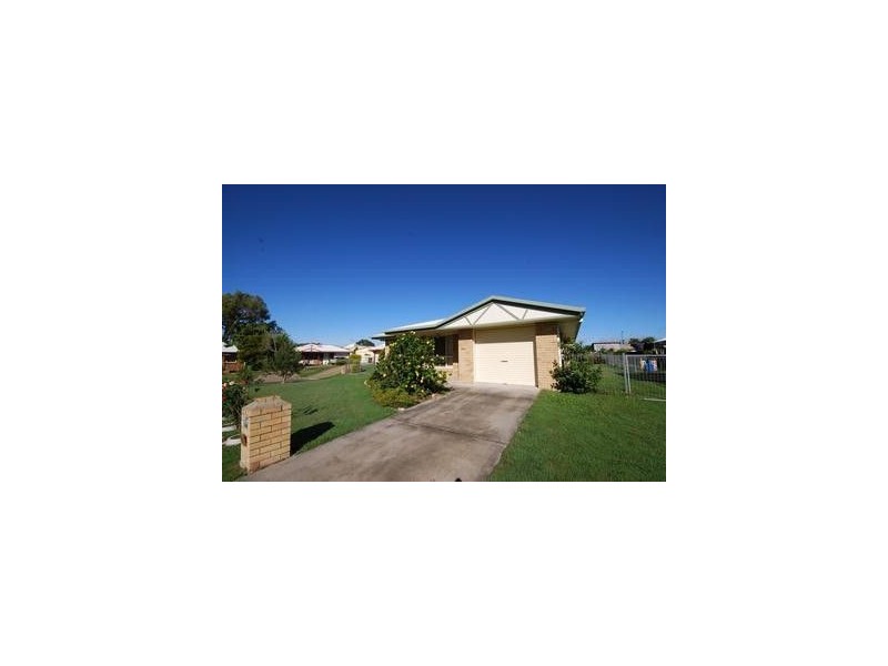 4 Hotham Close, Parkhurst QLD 4702