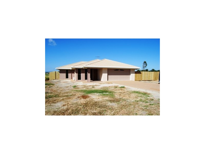 54 James, Gracemere QLD 4702