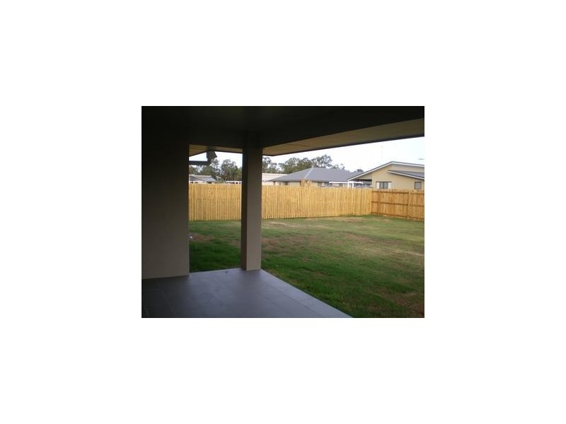 57 Middle Road, Gracemere QLD 4702