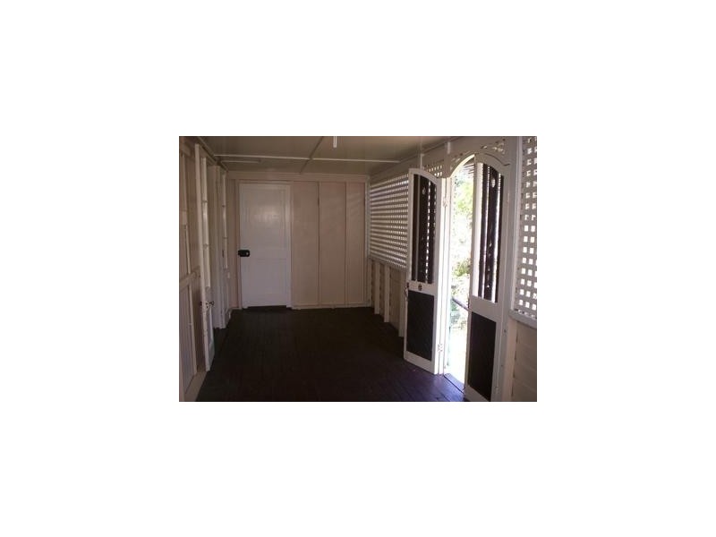 6 McKelligett Street, Wandal QLD 4700