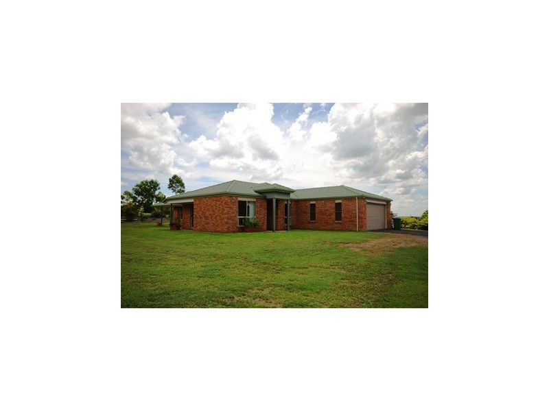 8 Dawn, Rockyview QLD 4701