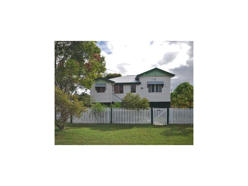 8 Headrick, Wandal QLD 4700