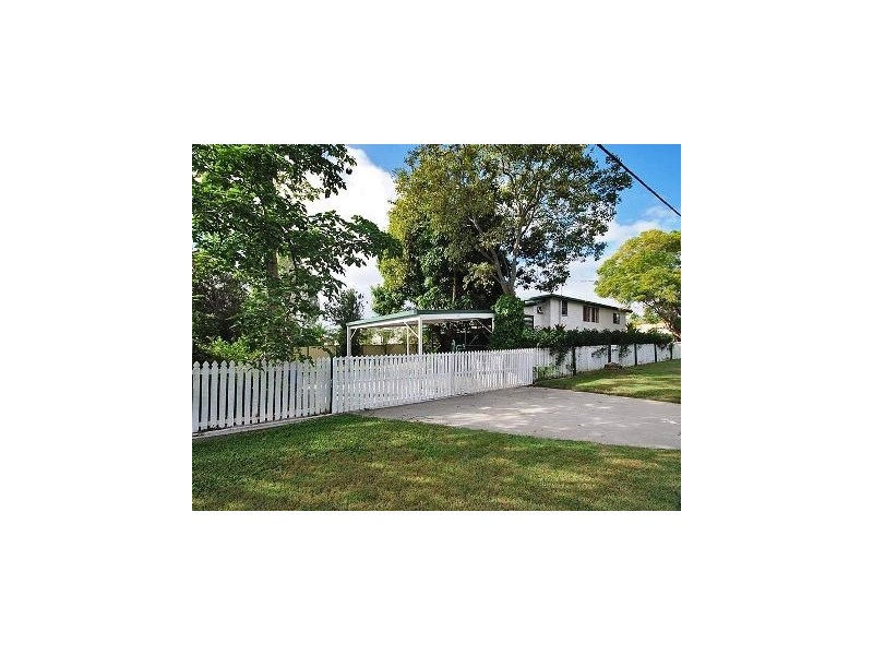 8 Headrick, Wandal QLD 4700