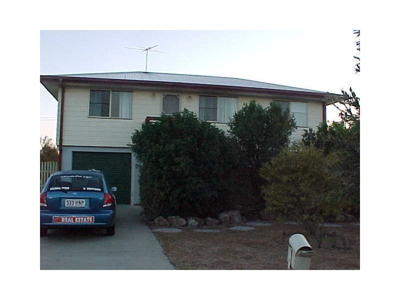 9 Banksia Court, Gracemere QLD 4702