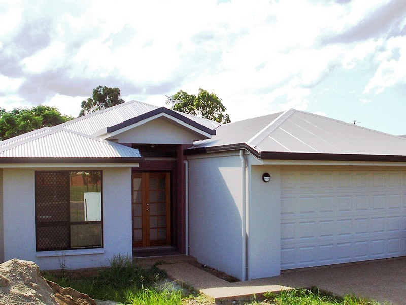 1 John Oxley Drive, Gracemere QLD 4702