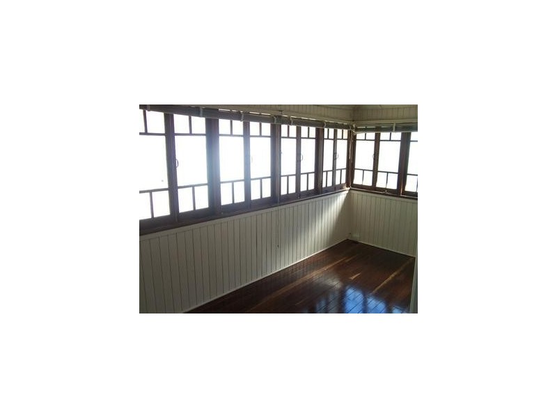 90 Princess Street, Berserker QLD 4701