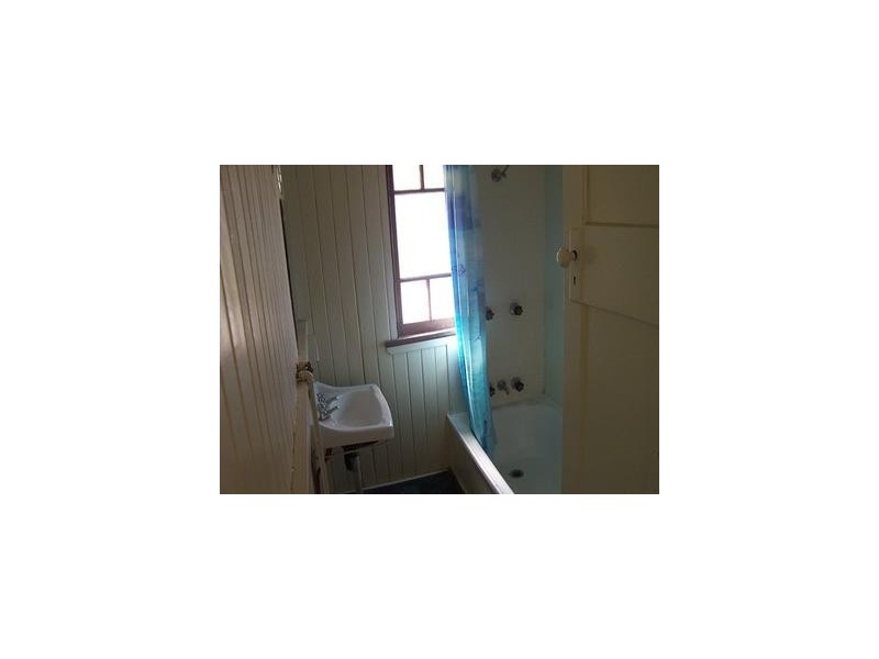 90 Princess Street, Berserker QLD 4701