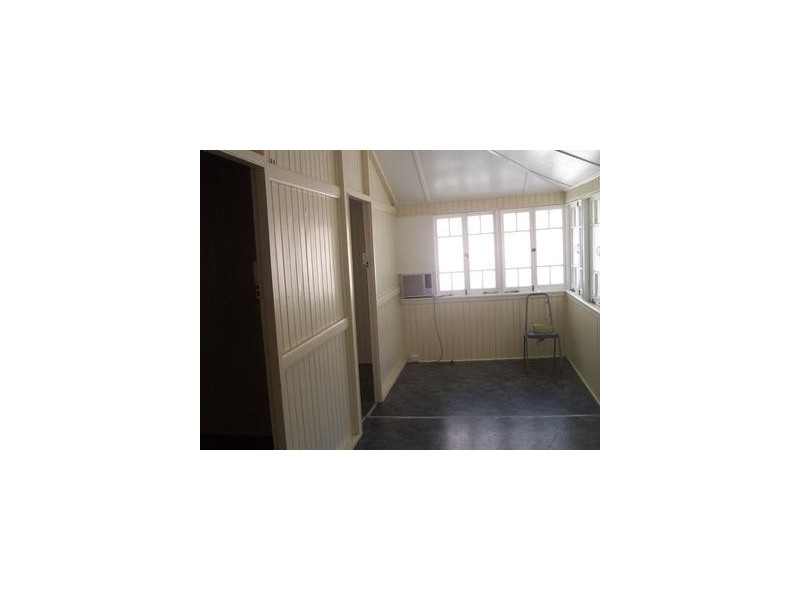 90 Princess Street, Berserker QLD 4701