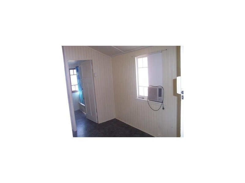 90 Princess Street, Berserker QLD 4701