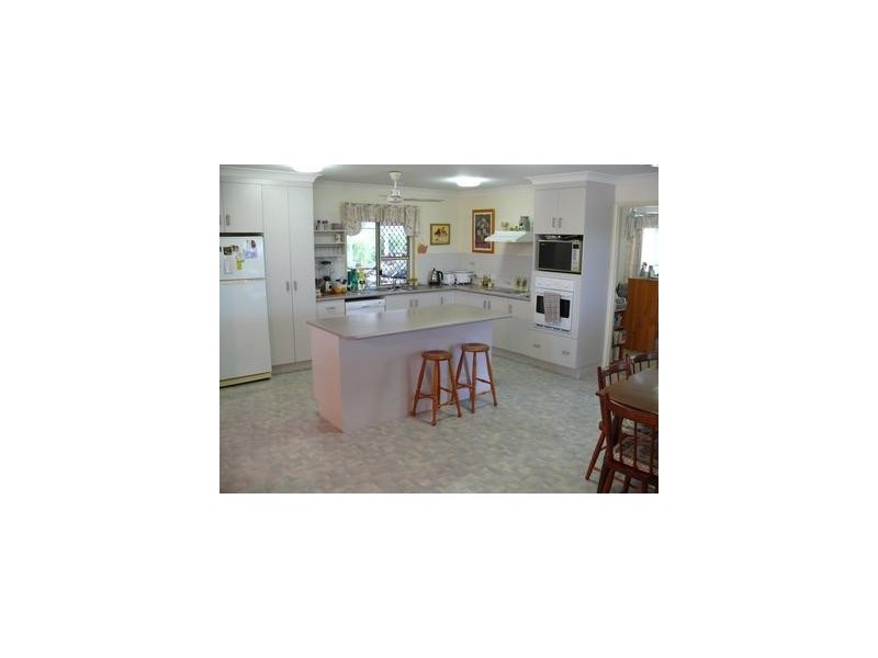 166 Emmerson Drive, Glenlee QLD 4711