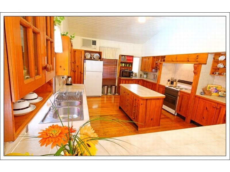 49 Ross Street, Allenstown QLD 4700