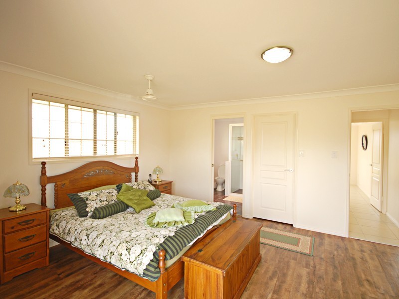 14 Cunningham Drive, Glenlee QLD 4711