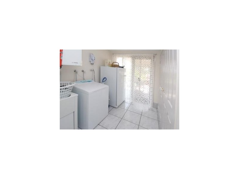 19 Price Drive, Glenlee QLD 4711