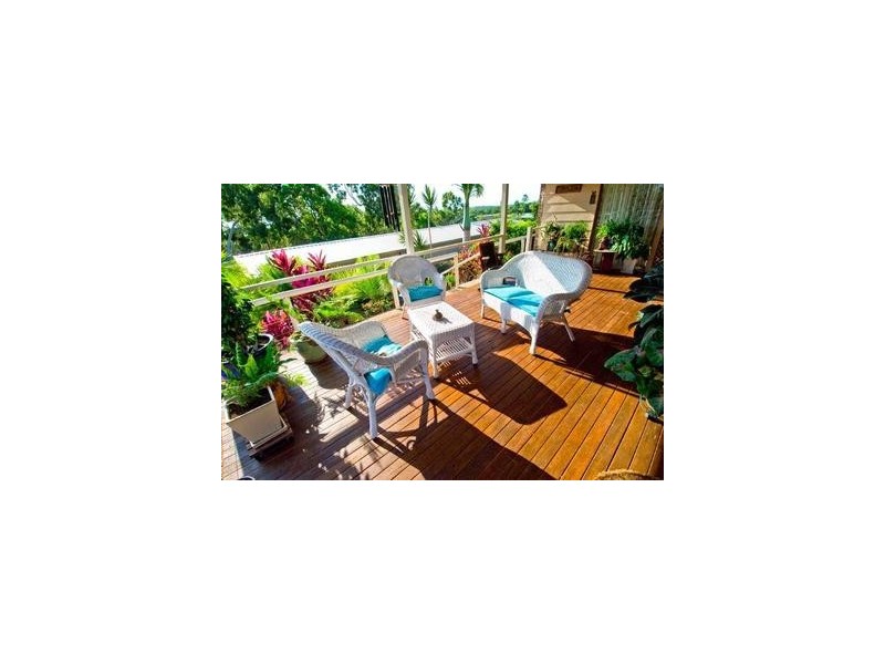 19 Price Drive, Glenlee QLD 4711