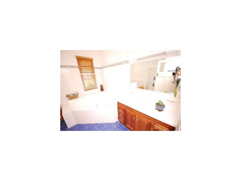 27 Eton Street, Rockhampton QLD 4700