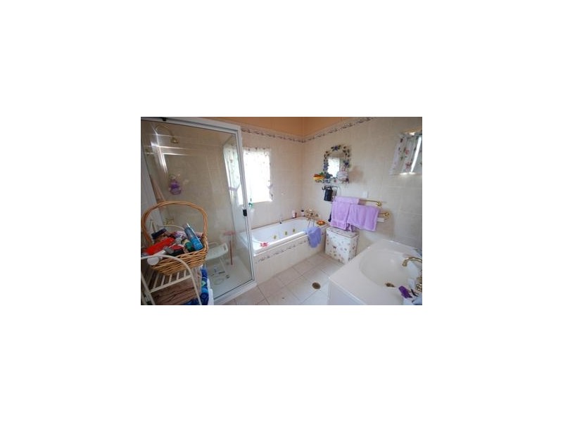18 Athelstane Street, The Range QLD 4700