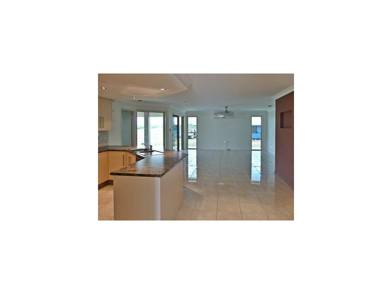 54 James Street, Gracemere QLD 4702