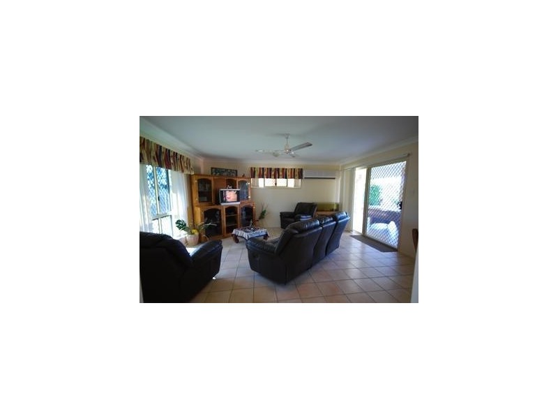 35 Perrott Drive, Rockyview QLD 4701