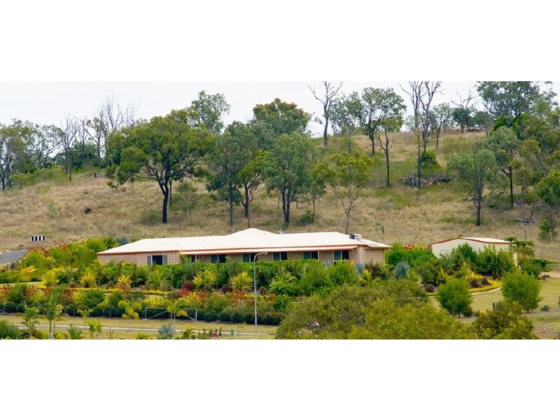 2 Fairmont Terrace, Rockyview QLD 4701