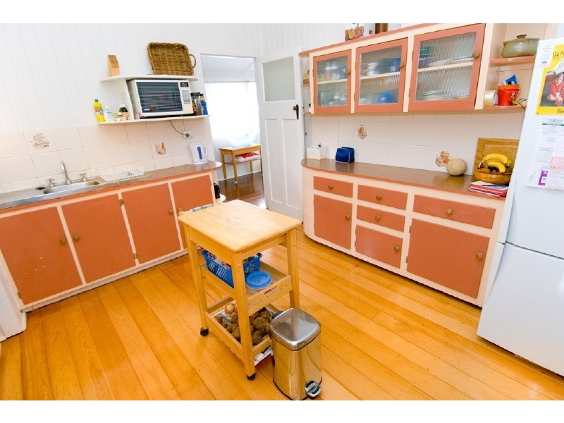 83 Livingstone Street, Berserker QLD 4701