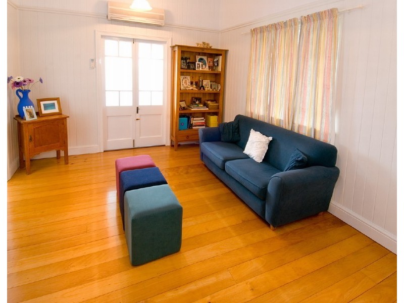 83 Livingstone Street, Berserker QLD 4701