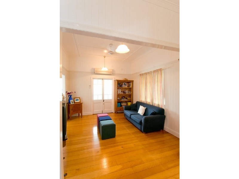 83 Livingstone Street, Berserker QLD 4701