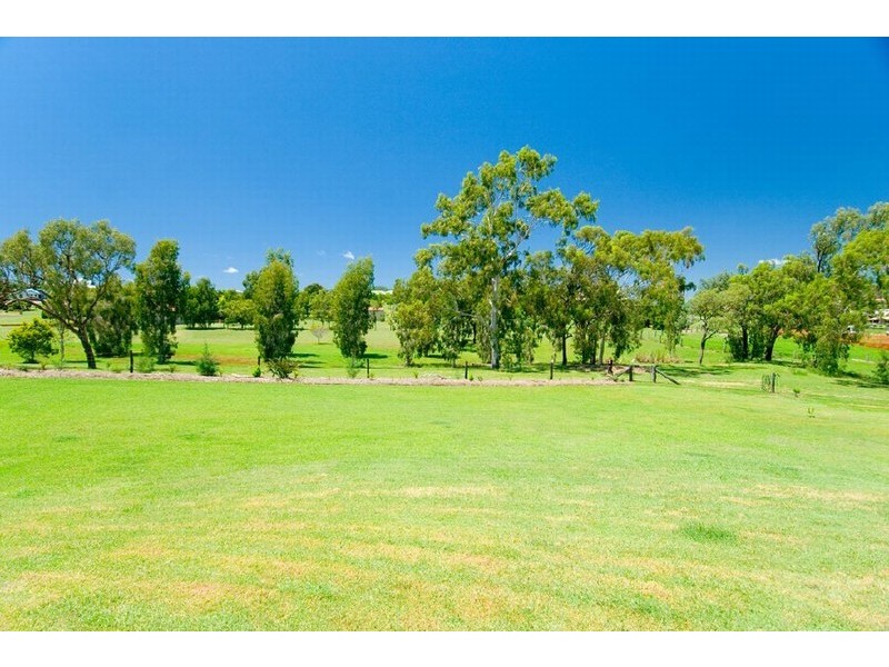 76 Angela Road, Rockyview QLD 4701