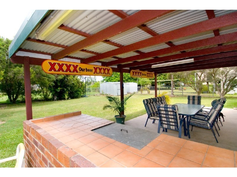 21 Main Street, Park Avenue QLD 4701
